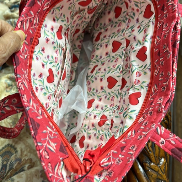 Vera Bradley small Tote Imperial Hearts Red - Picture 5 of 7